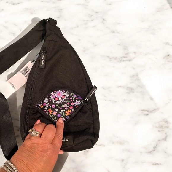Vera Bradley Lighten Up Essential Sling Bag - Black with Floral Interior NWT - Picture 6 of 10